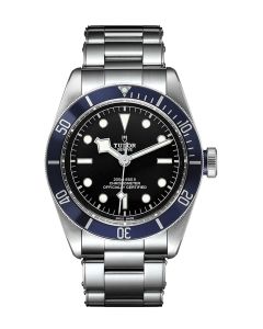 Tudor Black Bay - edestä