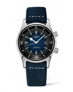 Longines Legend Diver 42mm sininen edestä