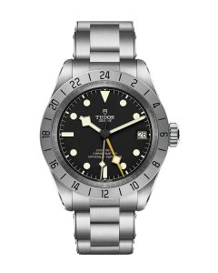 Tudor Black Bay Pro M79470-0001 musta kellotaulu