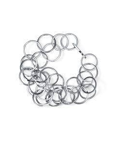 efva_attling_messy_rings_rannekoru_edestä