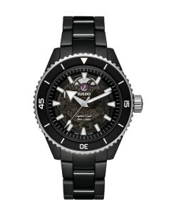 Rado Captain Cook High-Tech Ceramic skeleton edestä