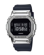 Casio G-Shock New Metal 5600 - edestä