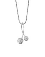 Lumoava Hilla riipus 50cm zirkoniaketjulla. Korun koko 27x53mm.

Hilla on Heikki Hartikaisen maukkaan näköinen kevään 2020 uutuussarja, jonka inspiraatio on kummunnut luontomme herkullisista marjoista. Lakassa, vadelmassa ja mesimarjassa on kaunis pinna