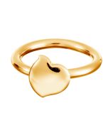 Hali-sarjan kultainen kastesormus on hieno lahja pienokaiselle, ja se sopii niin tytöille kuin pojillekin. Kastesormuksesta saa rakkaan muiston, joka kulkee mukana läpi elämän. Hali-kastesormuksessa koruosan koko on 7x6 mm ja sormuksen koko on 10 mm. Heik