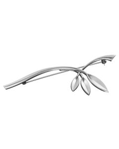 <p>Huomen rintaneula hopeaa. Koko 30x89mm.</p>
Huomen syntyi Eelis Aleksin elämässä olleen vaikean vaiheen jälkeen, kun hän lähti herättelemään luovuuttaan uudelleen. Hänellä oli ajatus jalostaa Pihlasta jotain samanhenkistä, mutta täysin uutta, ja tulok