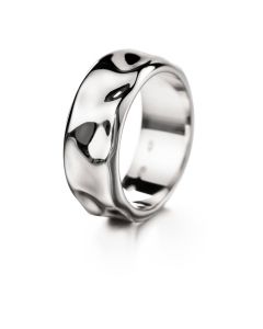 Lumoava Hunaja hopeasormus 7.3mm 523900 sopii kihla- ja vihkisormukseksi sekä miehille, että naisille.