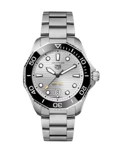 TAG Heuer Aquaracer Professional 300 Date edestä