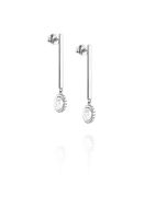 Efva Attling Little Day Pearl & Star korvakorut 12-102-01911/0000
Korvakorut ovat 18K valkokultaa. Koruosassa kauniit valkoiset makeanveden helmet, halkaisijaltaan noin 5mm. Lisäksi helmeä kiertää kirkkaat timantit.