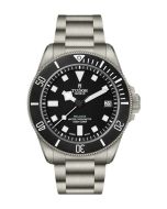Tudor Pelagos Ultra titaani edestä